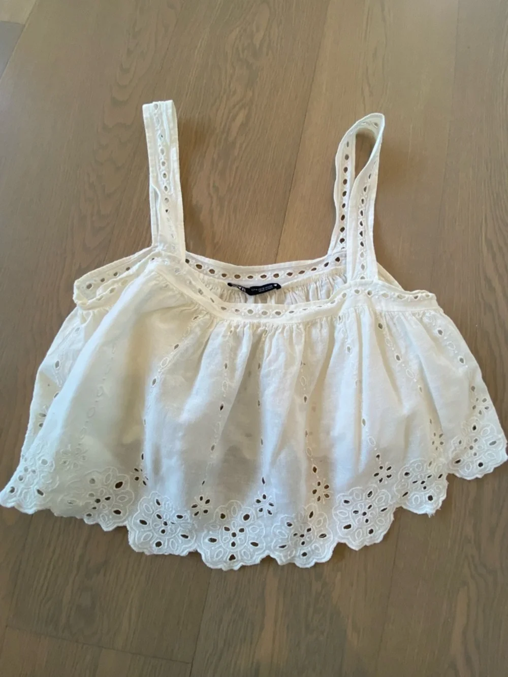 Zara White Cotton Crop Top l - Picture 3 of 6
